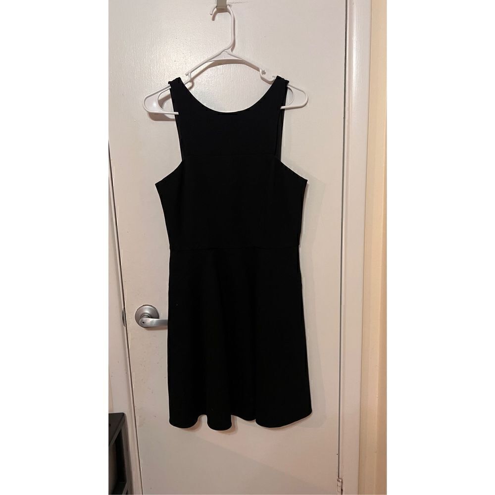4C Women's Sleeveless Round Neck Casual A-Line Mini Dress Solid Black Size 6